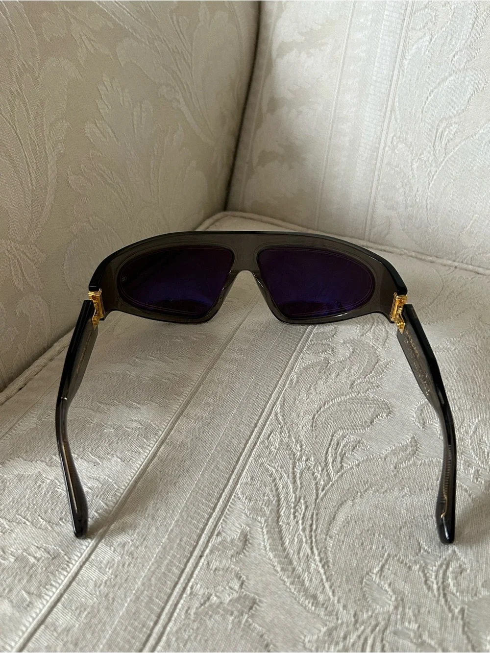 $900 🔥current season! Balmain B-Escape sunglasses mirrored